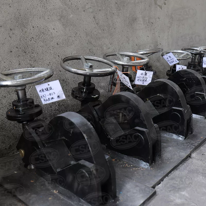 Dispositivo di rilascio dell'ancora di tipo girevole a tenuta stagna